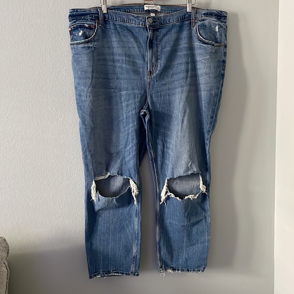 Abercrombie & Fitch Curve Love The Ankle Straight Ultra High Rise